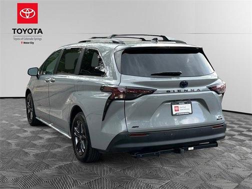 2024 Toyota Sienna Woodland Edition