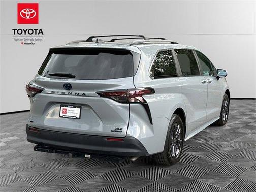 2024 Toyota Sienna Woodland Edition