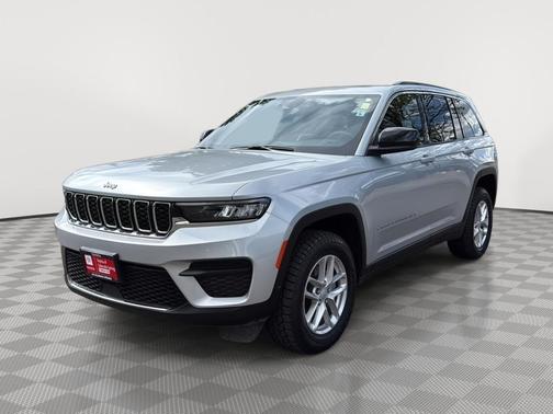 Silver Zynith 2025 Jeep Grand Cherokee Laredo