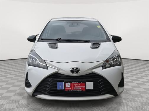 Ice Cap 2018 Toyota Yaris L