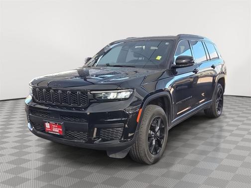 Diamond Black Crystal Pearlcoat 2025 Jeep Grand Cherokee L Altitude