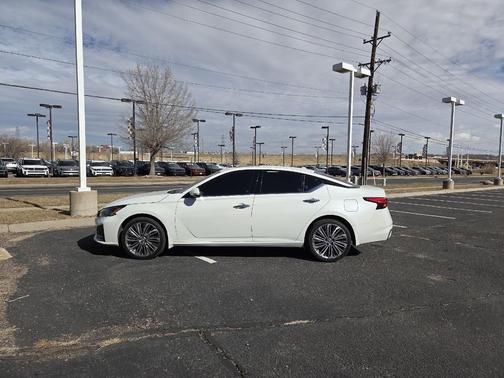 2023 Nissan Altima 2.5 SL