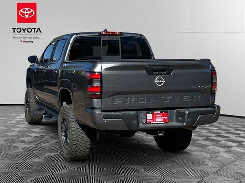 2022 Nissan Frontier SV