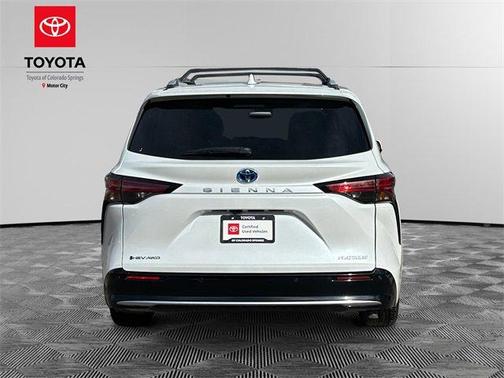 2025 Toyota Sienna Platinum 7 Passenger