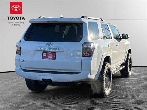 2023 Toyota 4Runner SR5