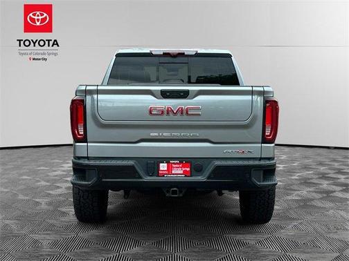 2023 GMC Sierra 1500 AT4X