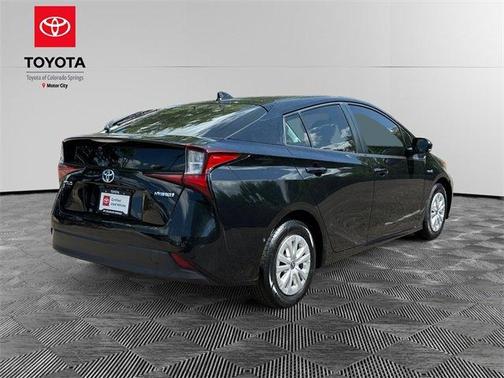 2021 Toyota Prius LE