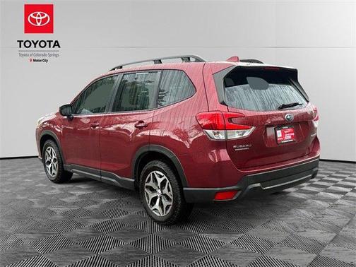 2023 Subaru Forester Premium