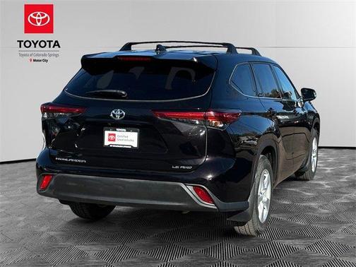 2021 Toyota Highlander LE
