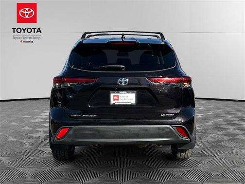 2021 Toyota Highlander LE