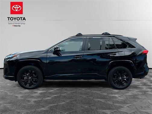 2022 Toyota RAV4 Hybrid SE
