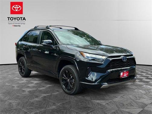 2022 Toyota RAV4 Hybrid SE