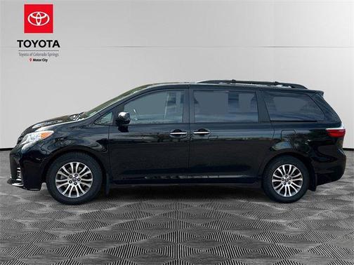 2019 Toyota Sienna L