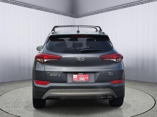 2017 Hyundai TUCSON Night