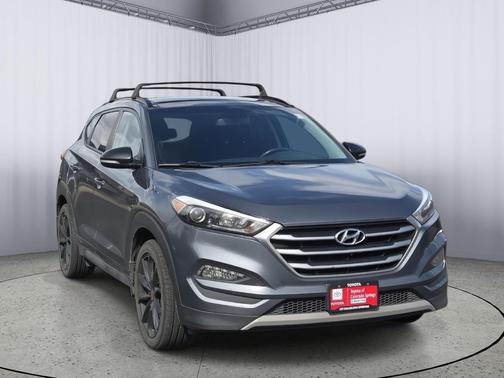 2017 Hyundai TUCSON Night