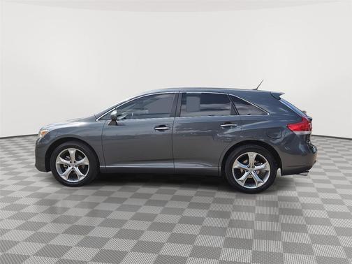 Magnetic Gray Metallic 2010 Toyota Venza Base