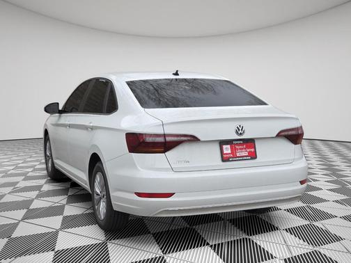 Pure White 2019 Volkswagen Jetta 1.4T S