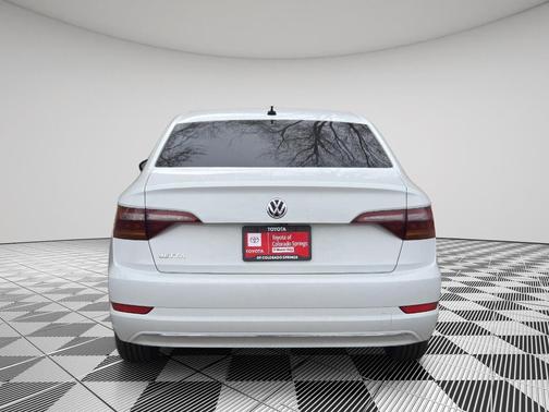 Pure White 2019 Volkswagen Jetta 1.4T S