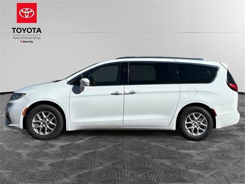 2021 Chrysler Pacifica Touring-L