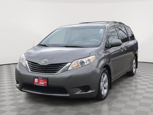 2012 Toyota Sienna LE