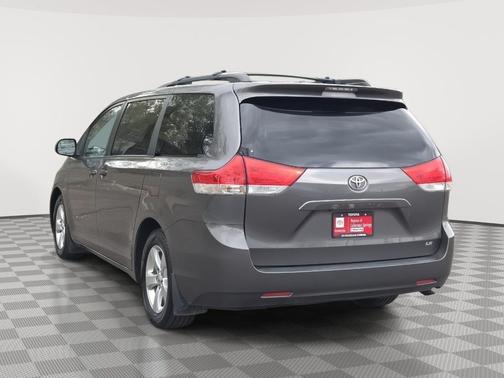 2012 Toyota Sienna LE