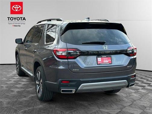 2025 Honda Pilot Touring