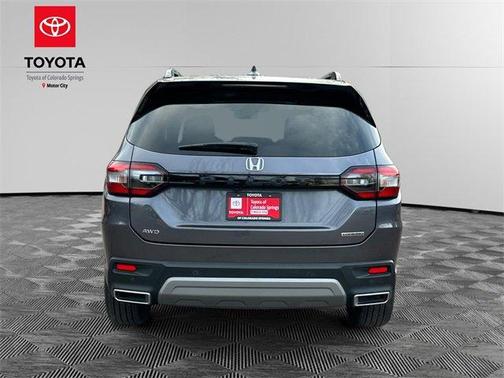 2025 Honda Pilot Touring