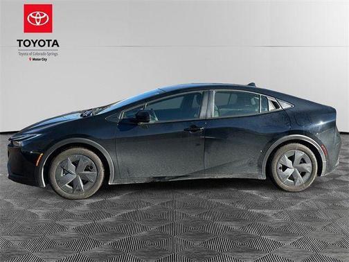 2025 Toyota Prius Plug-In Hybrid SE