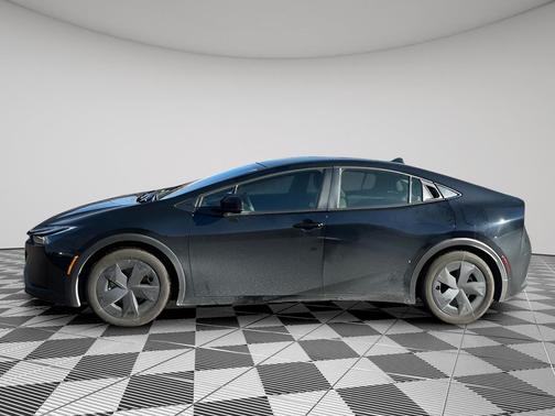 2025 Toyota Prius Plug-In Hybrid SE