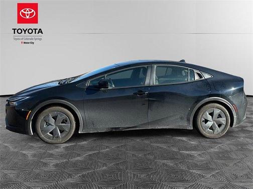 2025 Toyota Prius Plug-In Hybrid SE