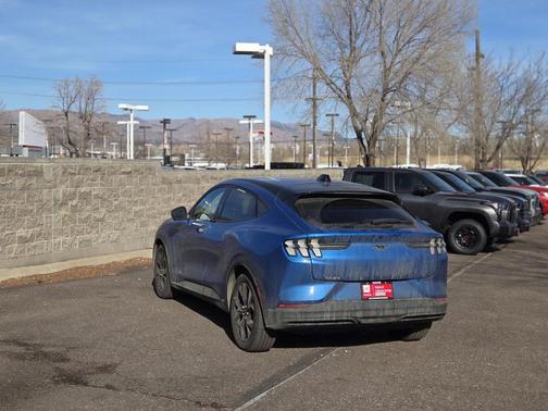 2025 Ford Mustang Mach-E Select