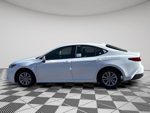 Ice Cap 2026 Toyota Camry LE