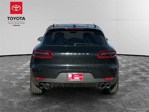 2018 Porsche Macan Base