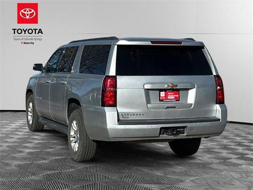 2019 Chevrolet Suburban LT