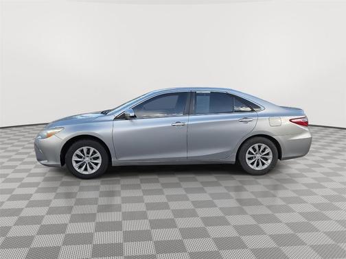 Celestial Silver Metallic 2016 Toyota Camry XSE