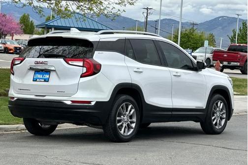 2022 GMC Terrain SLT