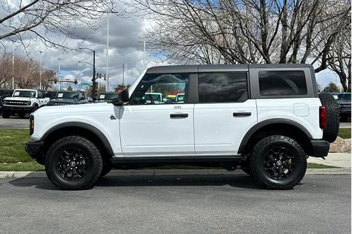 2022 Ford Bronco BLACK DIAMOND