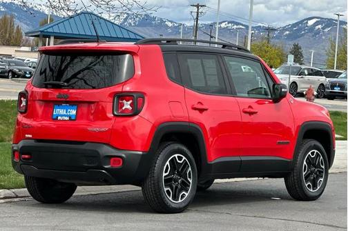2016 Jeep Renegade TRAILHAWK