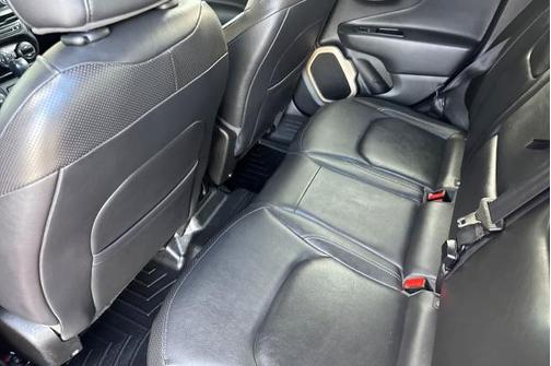 2016 Jeep Renegade LIMITED