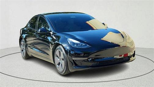 2022 Tesla Model 3 Standard Range