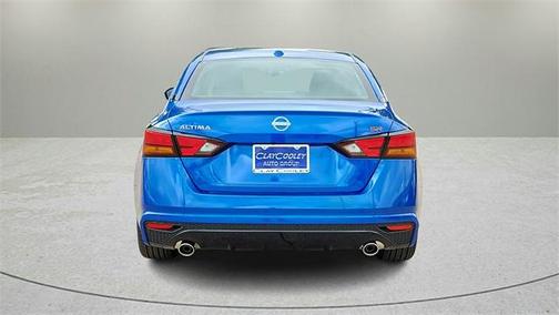 2025 Nissan Altima SR FWD
