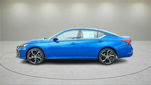 2025 Nissan Altima SR FWD