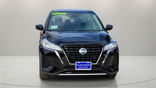 2025 Nissan Kicks S