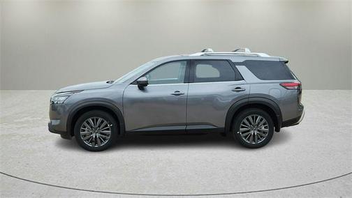 2025 Nissan Pathfinder SL FWD