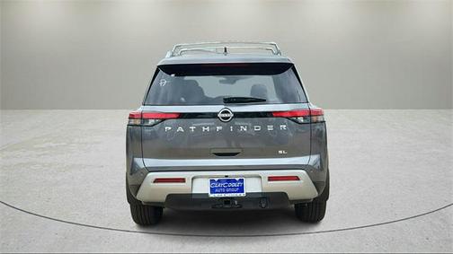 2025 Nissan Pathfinder SL FWD