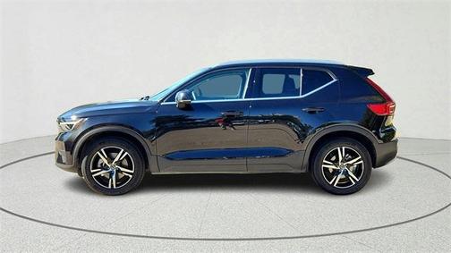 2024 Volvo XC40 B5 Core Bright Theme