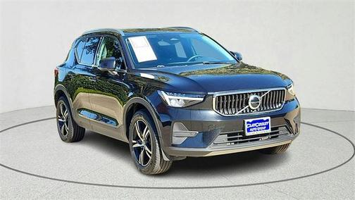 2024 Volvo XC40 B5 Core Bright Theme