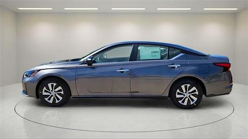 2025 Nissan Altima S FWD