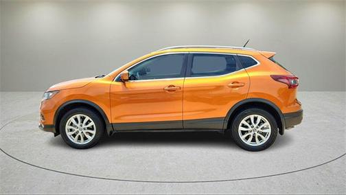 2022 Nissan Rogue Sport SV