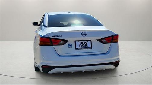 2025 Nissan Altima S FWD